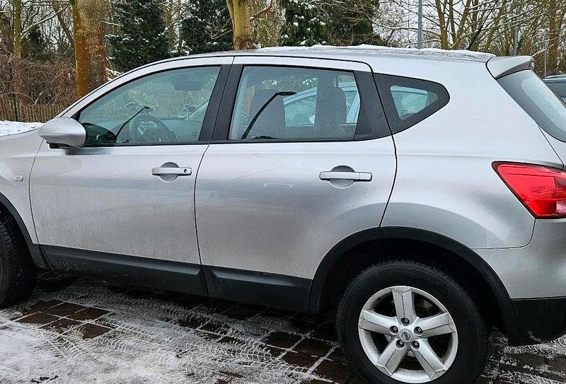 Silber Gebraucht 2008 Nissan Qashqai SUV | 4.150 € (Fairer Preis) - Bild 1/4