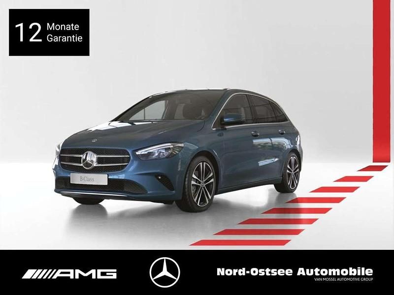 Denimblau metallic Gebraucht 2019 Mercedes 180 Progressive Limousine | 17.490 € (Superpreis) - Bild 1/3