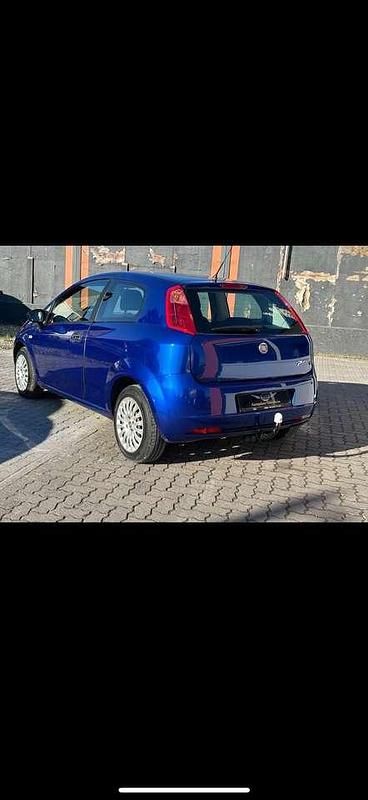 Gebraucht Fiat Punto 58 PS (42 kW) 2009 Limousine