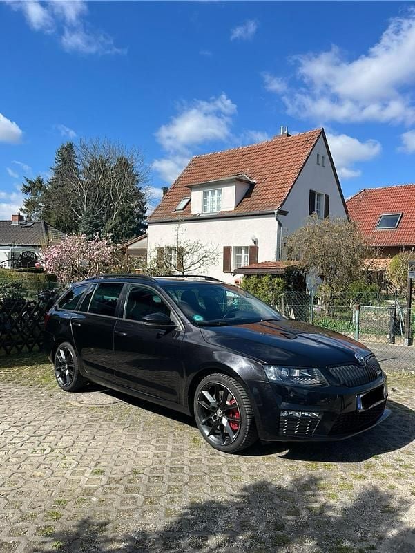 Gebraucht Skoda Octavia vRS 184 PS (135 kW) 2016 Schwarz Kleinwagen