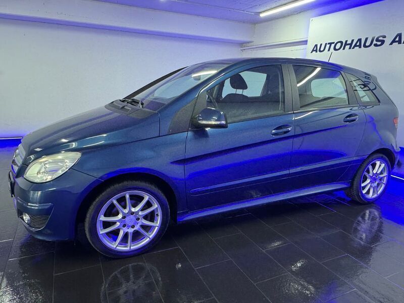 Gebraucht Mercedes B170 116 PS (85 kW) 2008 Blau Van / Kleinbus