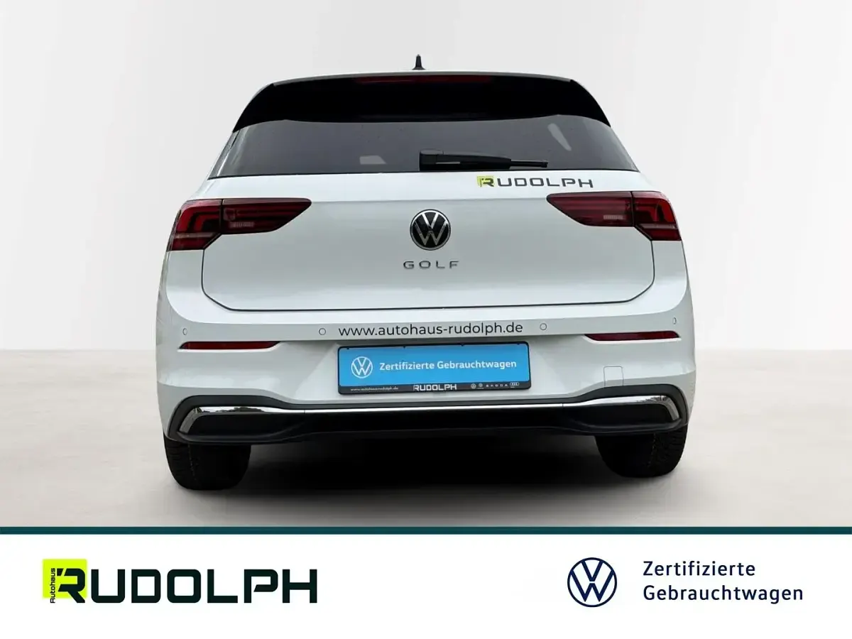 Gebraucht VW Golf VIII 116 PS (85 kW) 2026 Pure white Limousine