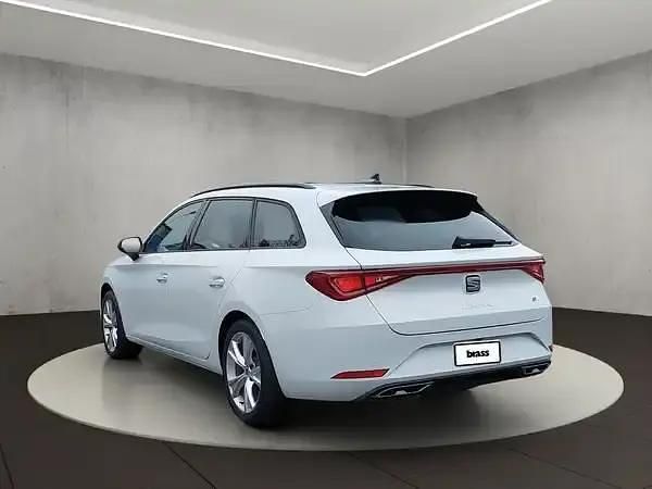 Neu Seat Leon FR 150 PS (110 kW) 2025 Nevada weiß metallic Kombi