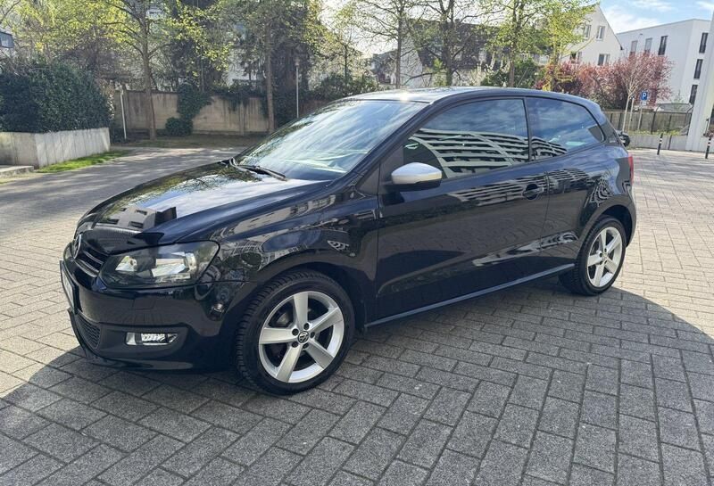 Schwarz Gebraucht 2013 VW Polo Edition Kleinwagen | 8.699 € (Fairer Preis) - Bild 1/4