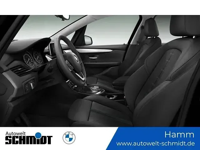Gebraucht BMW 218 Active Tourer Advantage 150 PS (110 kW) 2018 Schwarz Van / Kleinbus