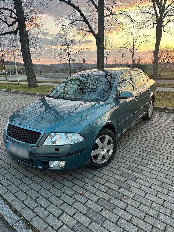 Gebraucht Skoda Octavia 245 PS (180 kW) 2024 Grün Limousine