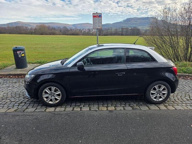Gebraucht Audi A1 105 PS (77 kW) 2011 Schwarz Kleinwagen