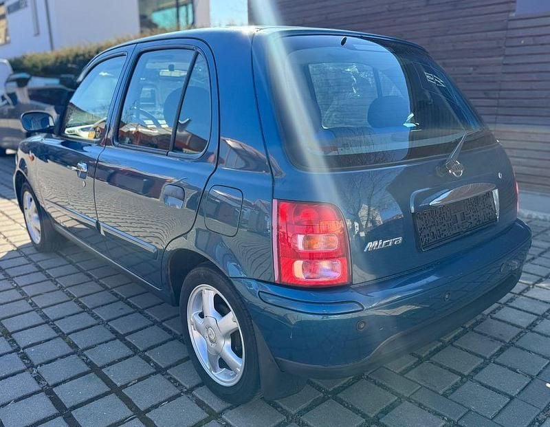 Gebraucht Nissan Micra 82 PS (60 kW) 2002 Blau Kleinwagen