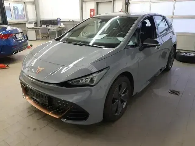 Second-hand Cupra Born 150 kW (204 CP) 2022 Gri Hatchback