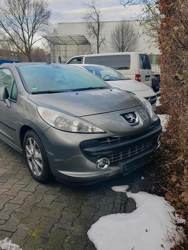 Grau Gebraucht 2008 Peugeot 207 CC Cabrio | 2.550 € (Superpreis) - Bild 1/4