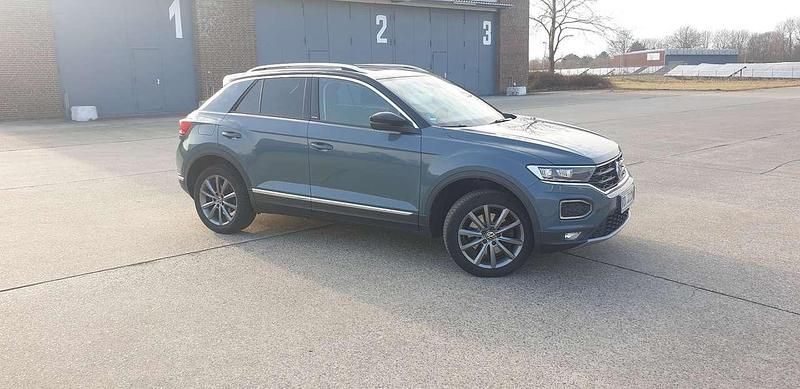 Gebraucht VW T-Roc IQ Drive 150 PS (110 kW) 2019 Blau SUV