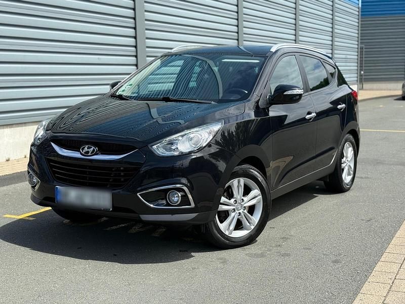 Schwarz Gebraucht 2013 Hyundai ix35 SUV | 7.999 € (Guter Preis) - Bild 1/4