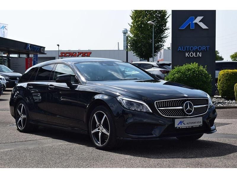 Obsidianschwarz (metallic) Gebraucht 2016 Mercedes CLS350 Coupé | 20.890 € (Superpreis) - Bild 1/4
