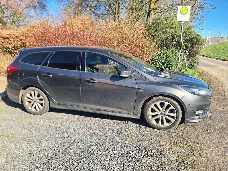 Gebraucht Ford Focus ST-Line 140 PS (102 kW) 2018 Kombi