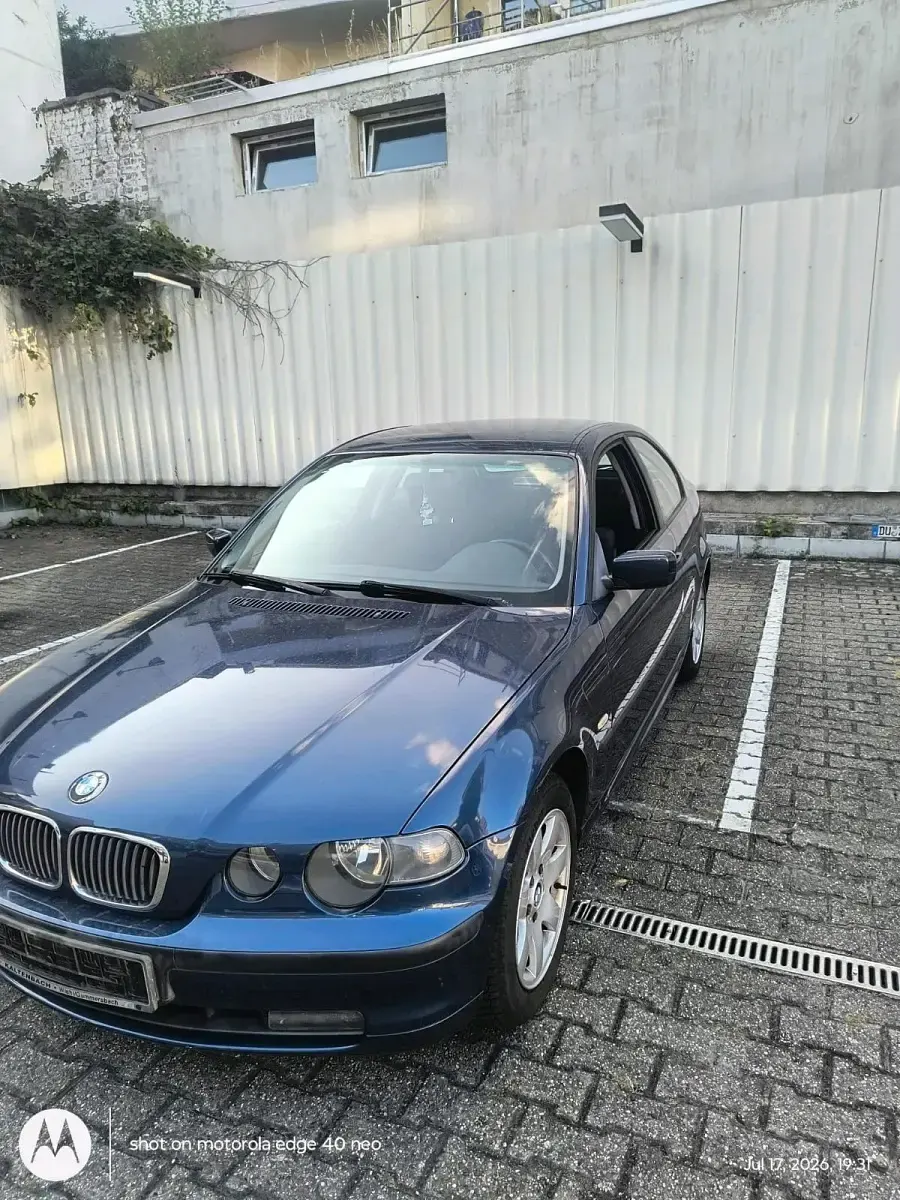 Gebraucht BMW 316 Compact 116 PS (85 kW) 2003 Blau Kleinwagen