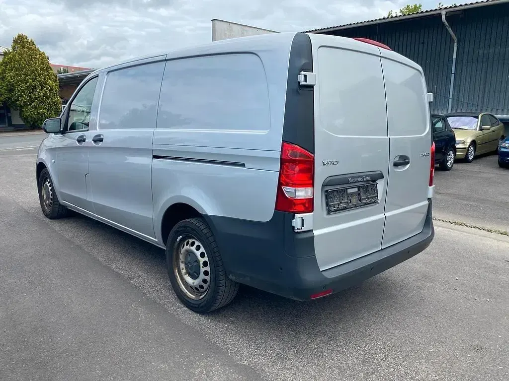 Gebraucht Mercedes Vito 136 PS (100 kW) 2020 Silber Van