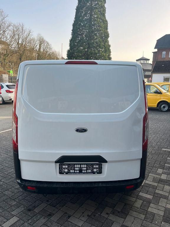 Gebraucht Ford Transit Custom 105 PS (77 kW) 2018 Weiß Van / Kleinbus