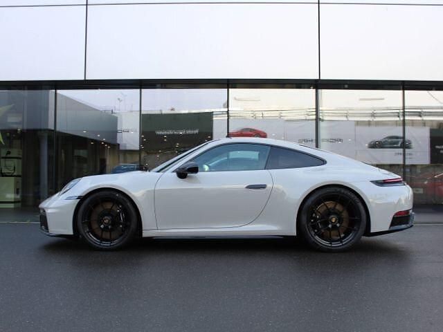 Gebraucht Porsche 992 541 PS (397 kW) 2025 Kreide (weiss)