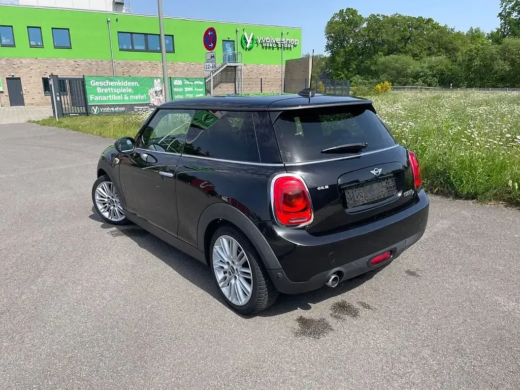 Gebraucht Mini Metropolitan 116 PS (85 kW) 2016 Schwarz Kleinwagen