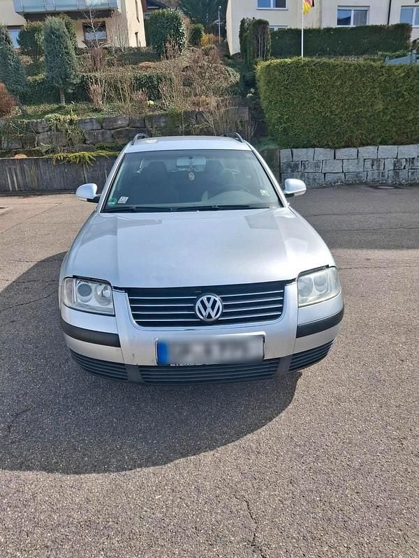 Gebraucht VW Passat 105 PS (77 kW) 2004 Silber Kombi