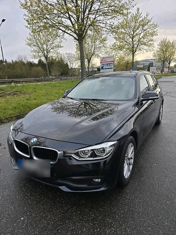 Gebraucht BMW 318 Efficient Dynamics 150 PS (110 kW) 2018 Schwarz Kombi