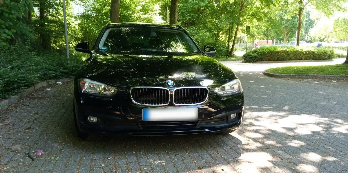 Gebraucht BMW 318 Advantage 150 PS (110 kW) 2015 Schwarz Kombi