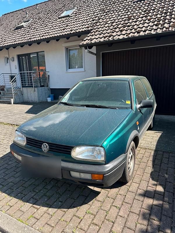 Usata VW Golf III 75 CV (55 kW) 1995 Verde Utilitaria