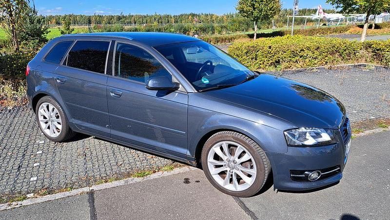 Gebraucht Audi A3 Ambition 140 PS (102 kW) 2010 Grau Kleinwagen