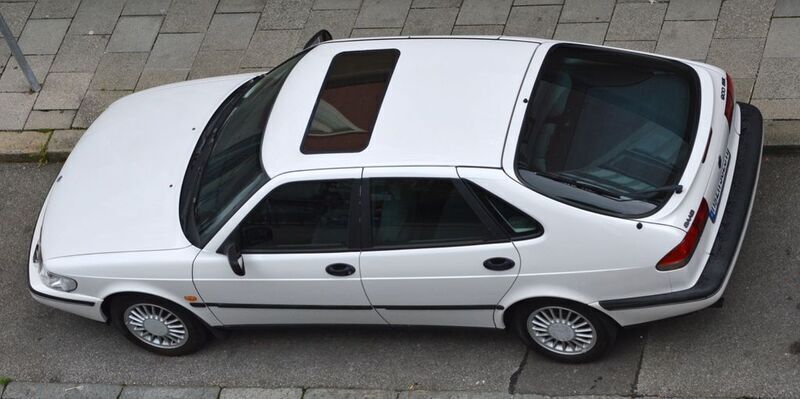Weiß Gebraucht 1994 Saab 900 Kleinwagen | 4.000 € - Bild 1/4