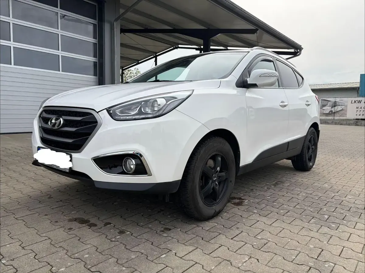 Gebraucht Hyundai ix35 Edition 135 PS (99 kW) 2013 Weiß SUV