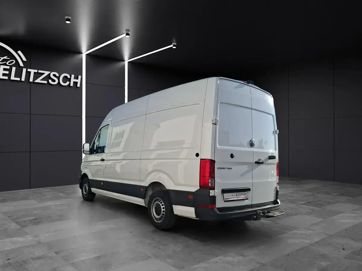 Gebraucht VW Crafter 140 PS (102 kW) 2022 Candyweiß Van