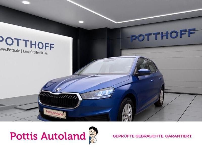 Blau Gebraucht 2023 Skoda Fabia Active Kleinwagen | 14.777 € (Guter Preis) - Bild 1/4