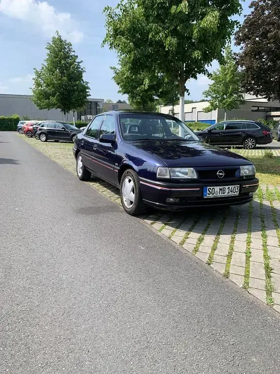 Gebraucht Opel Vectra 90 PS (66 kW) 1995 Blau Limousine
