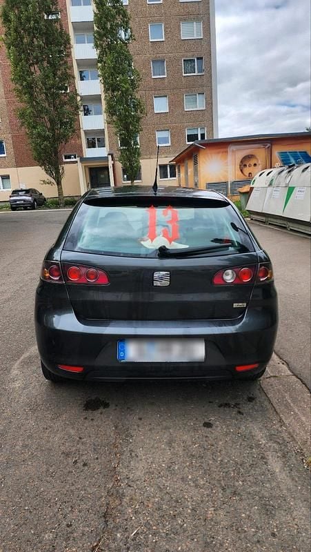 Grau Gebraucht 2009 Seat Ibiza ST Kombi | 1.900 € (Superpreis) - Bild 1/4