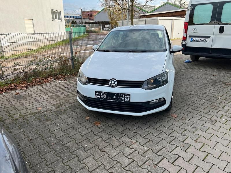 Weiß Gebraucht 2014 VW Polo Kleinwagen | 6.999 € (Guter Preis) - Bild 1/4