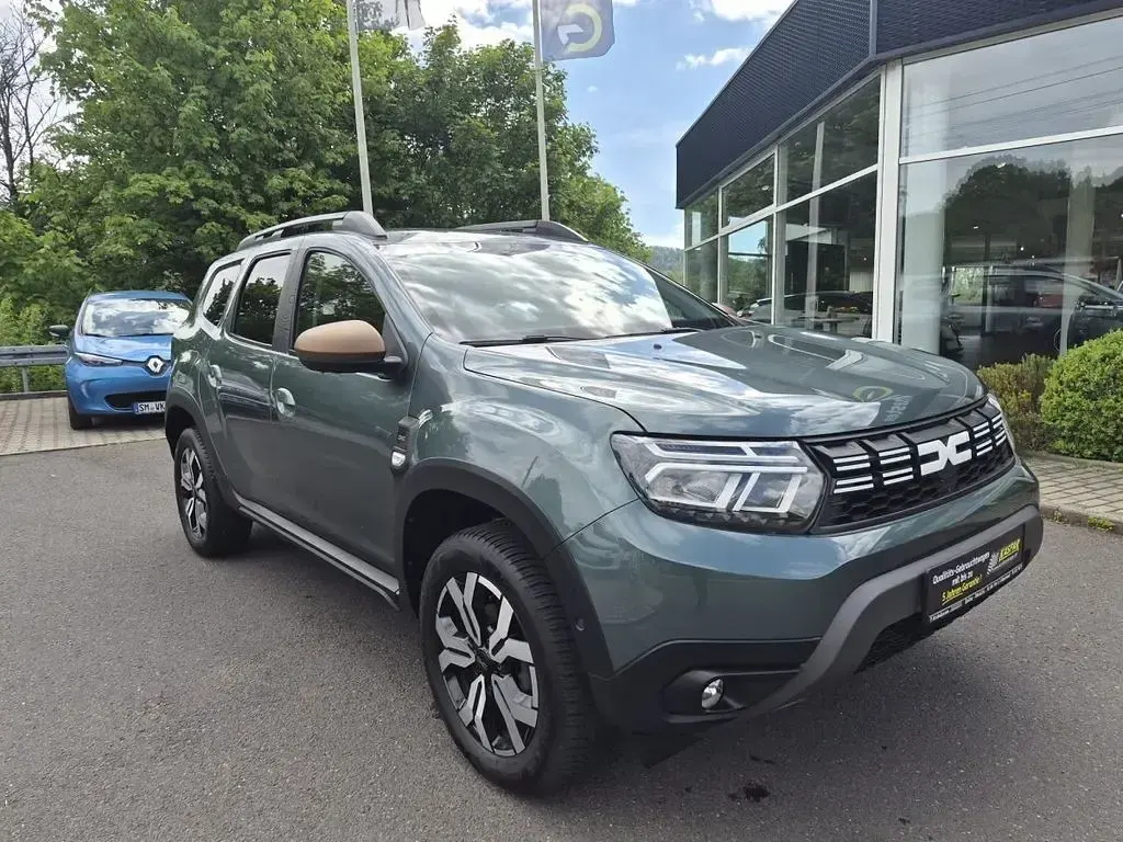 Second-hand Dacia Duster Extreme 150 CP (110 kW) 2024 Verde SUV