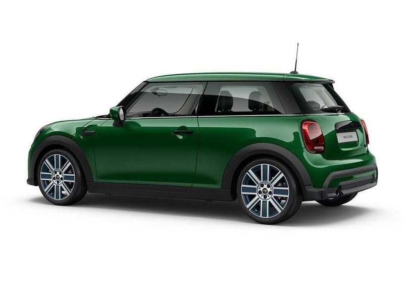 Gebraucht Mini Cooper 136 PS (100 kW) 2021 Gruen Kleinwagen