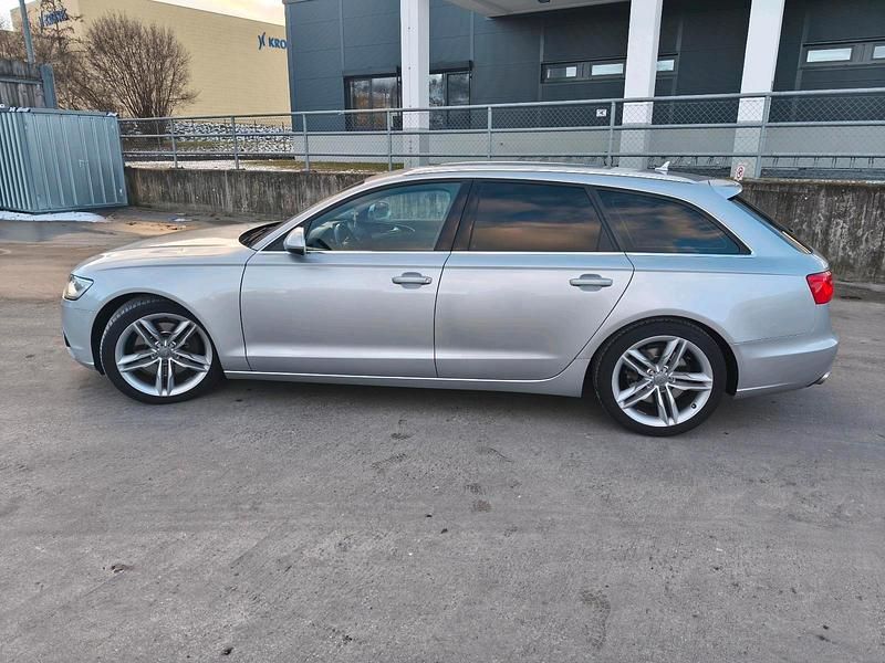 Używany Audi A6 245 KM (180 kW) 2012 Srebrny Kombi