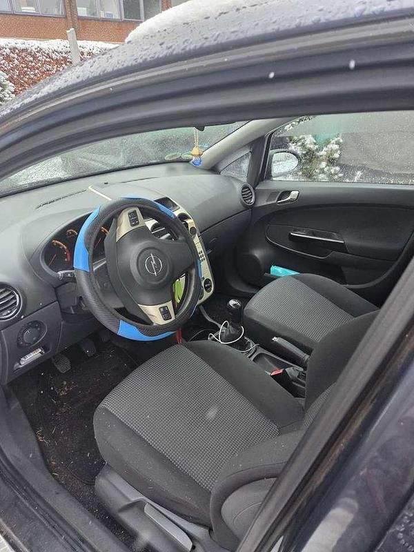 Gebraucht Opel Corsa 80 PS (58 kW) 2008 Blau Kleinwagen