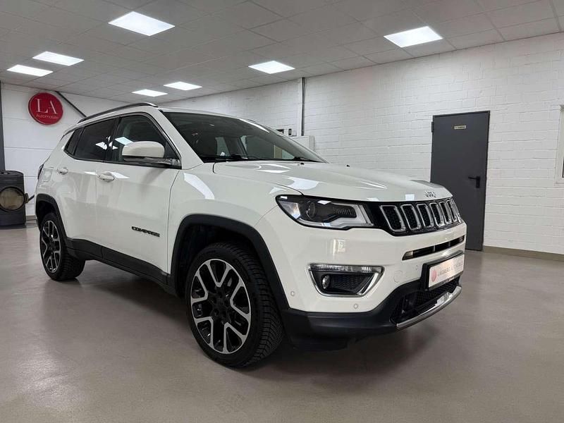 Gebraucht Jeep Compass Limited 170 PS (125 kW) 2020 White clear coat SUV