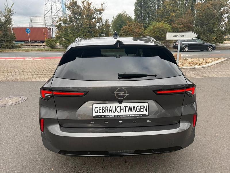 Używany Opel Astra Elegance 131 KM (96 kW) 2024 Szary Kombi