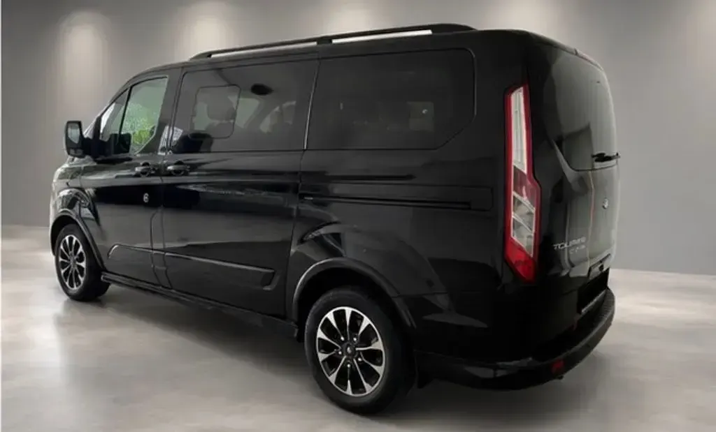 Gebraucht Ford Transit Custom 185 PS (136 kW) 2021 Schwarz Van / Kleinbus