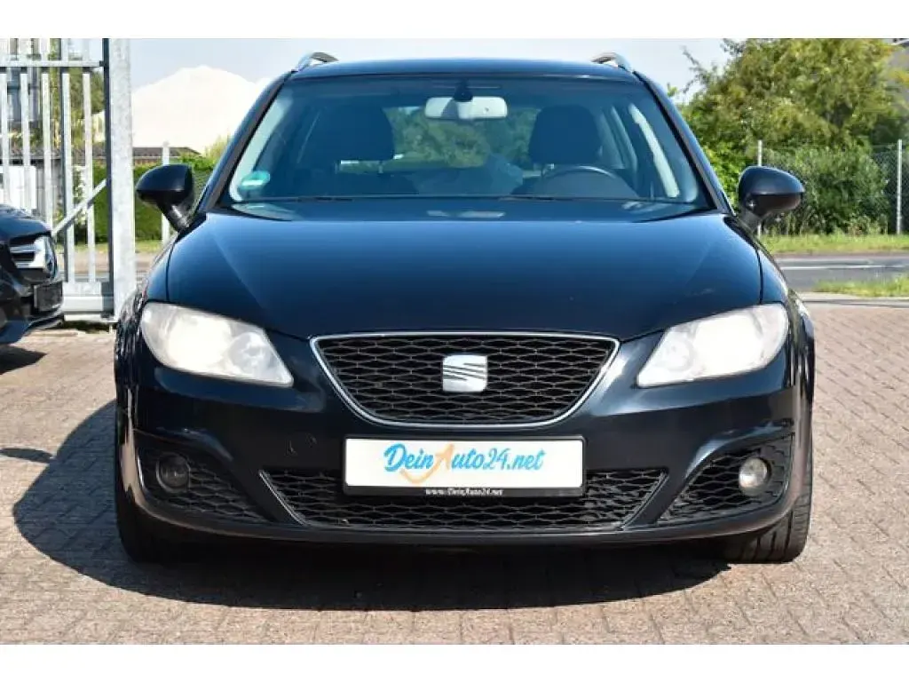 Gebraucht Seat Exeo Style 120 PS (88 kW) 2013 Phantomschwarz/universo black (metallic) Kombi