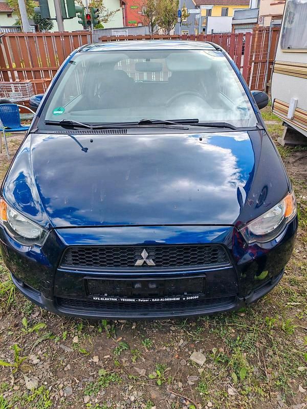 Blau Gebraucht 2012 Mitsubishi Colt Edition Kleinwagen | 2.800 € (Fairer Preis) - Bild 1/4