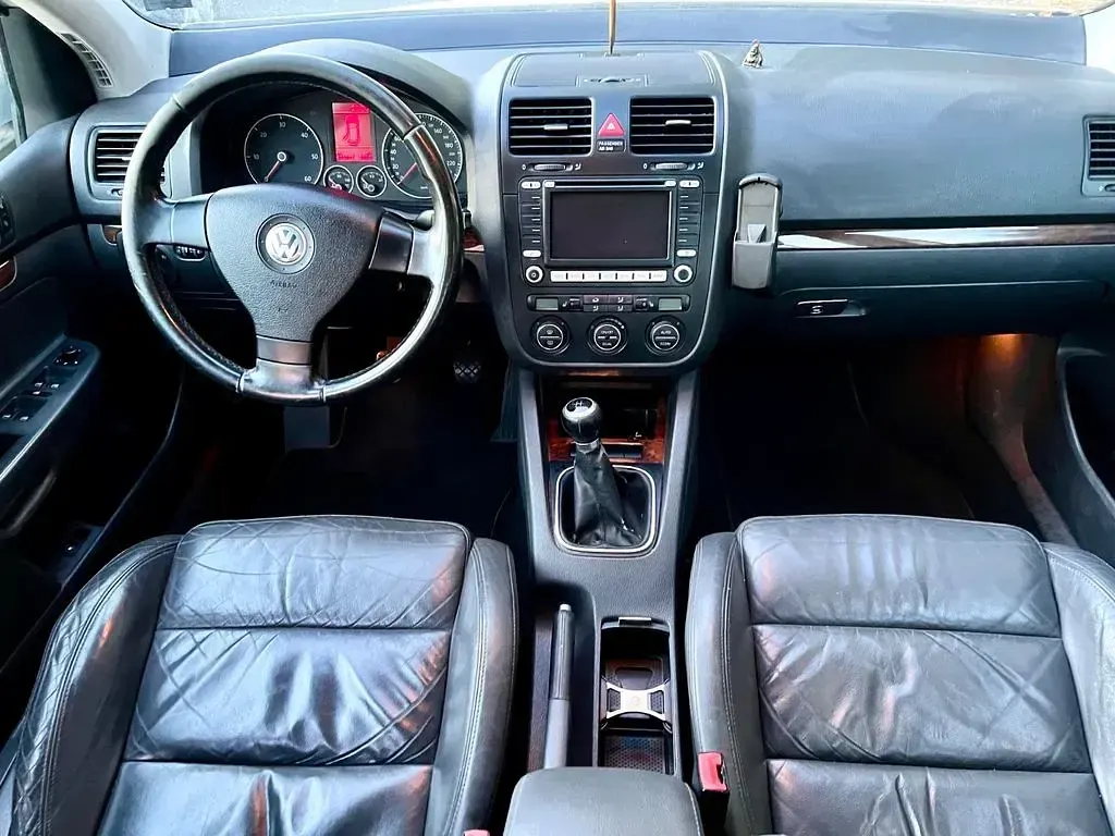 Gebraucht VW Golf IV Sportline 140 PS (102 kW) 2006 Candyweiß Limousine
