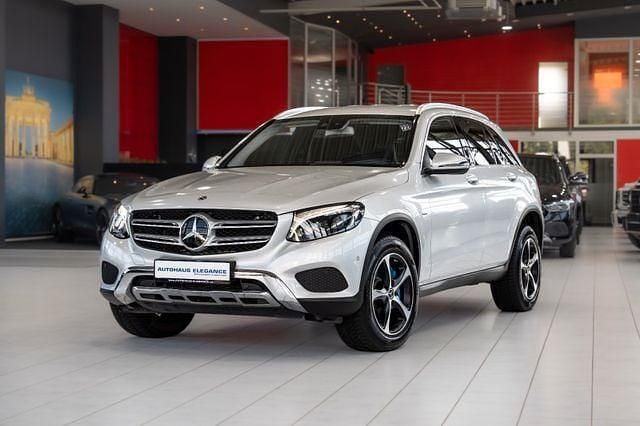 Iridiumsilber metalliclack Gebraucht 2017 Mercedes GLC350 SUV | 24.980 € (Superpreis) - Bild 1/4