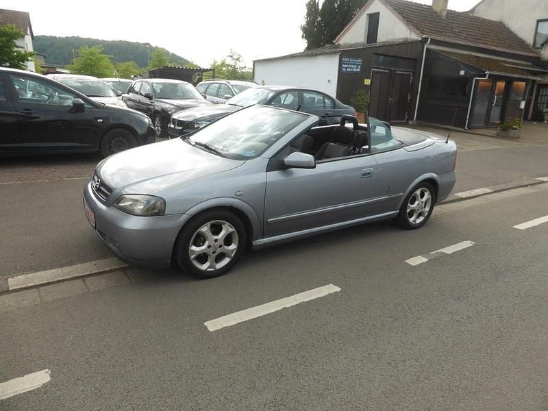 Gebraucht Opel Astra Cabriolet 103 PS (75 kW) 2005 Silber Cabrio