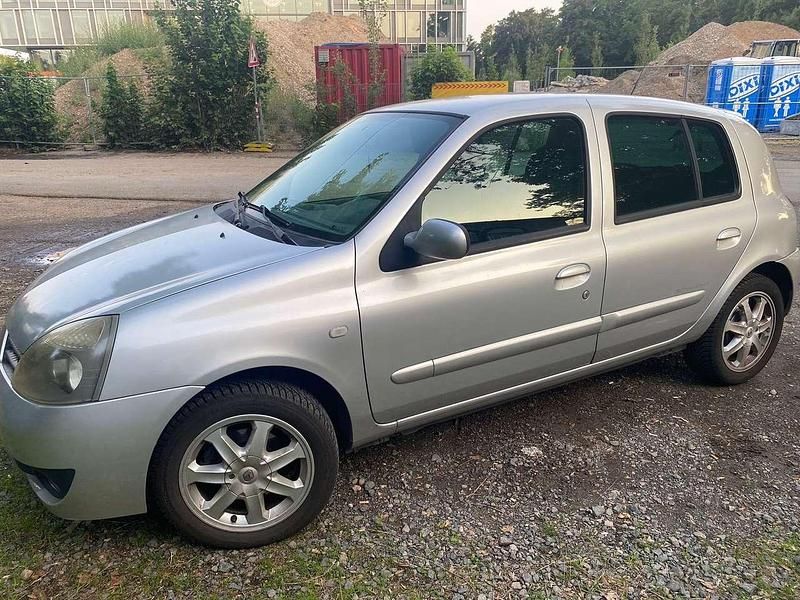 Silber Gebraucht 2008 Renault Clio II Campus Kleinwagen | 1.750 € (Fairer Preis) - Bild 1/4