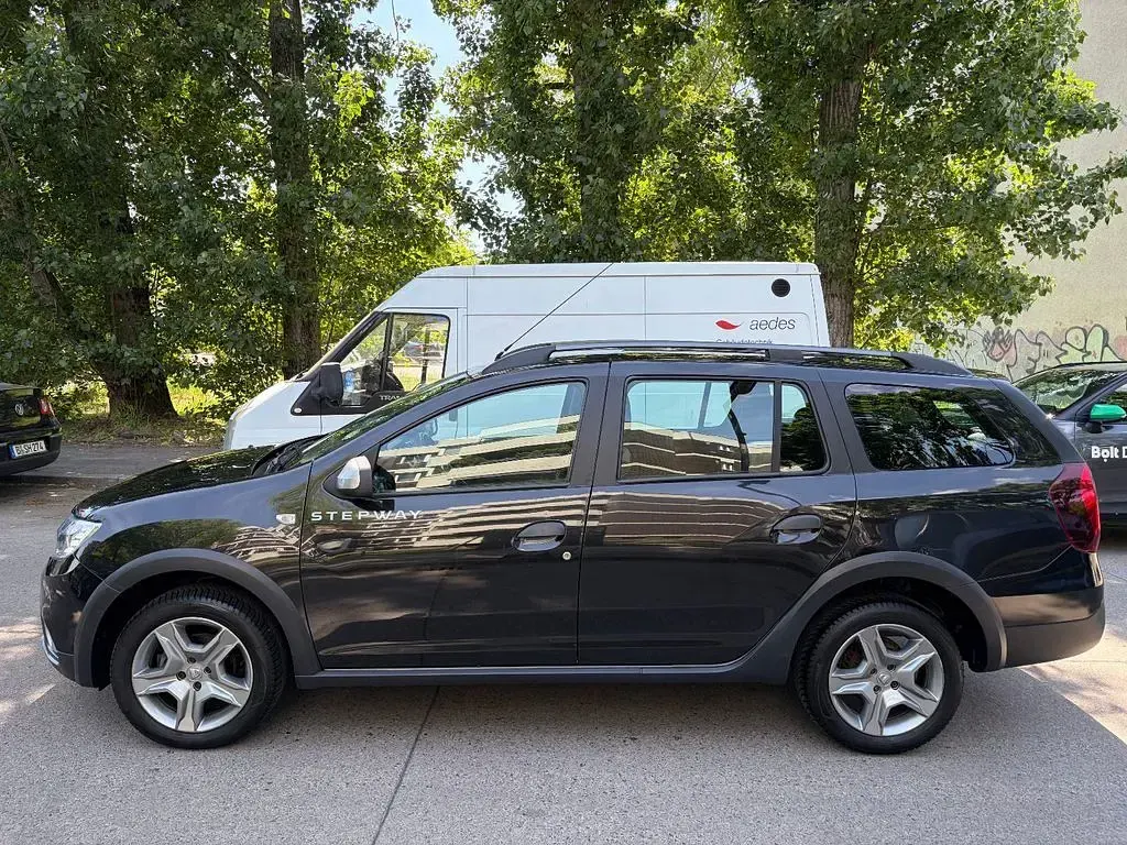 Używany Dacia Logan MCV Stepway 90 KM (66 kW) 2018 Czarny Kombi