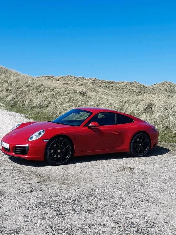Rot Gebraucht 2017 Porsche 911 Carrera Coupé | 92.900 € (Superpreis) - Bild 1/1